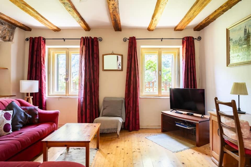 Holiday Home Katric Kamno Extérieur photo